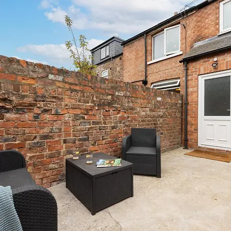 Ebor Place - Stunning Period Home With Free Parking York Exterior photo
