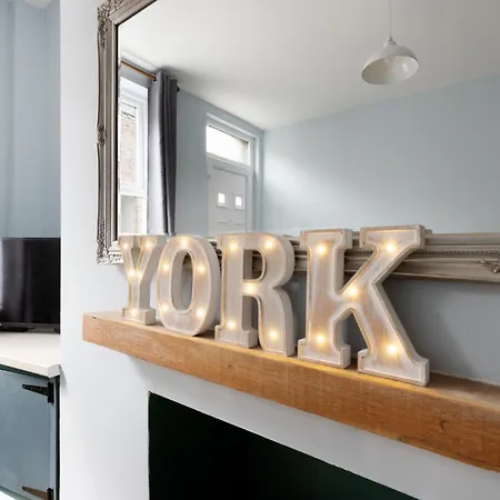 Ebor Place - Stunning Period Home With Free Parking York Exterior photo