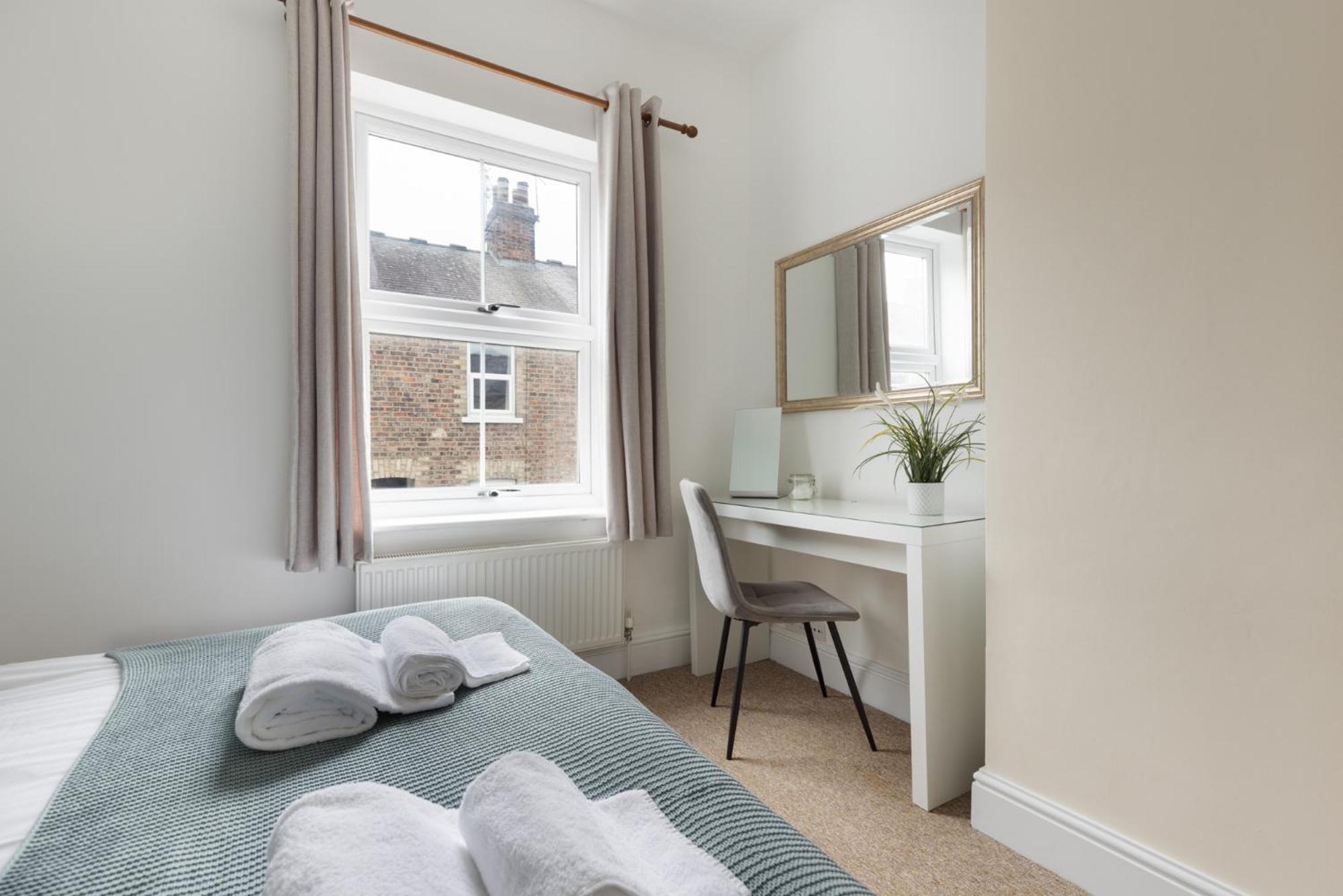Ebor Place - Stunning Period With Free Parking Holiday home *